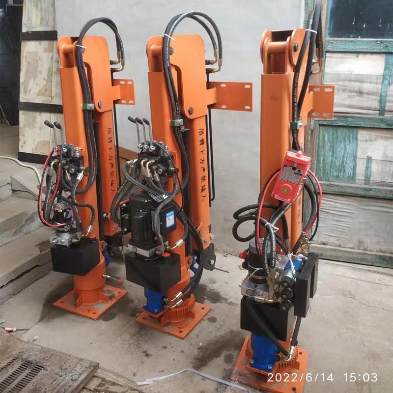 鼎城区重汽蓝牌随车吊 3.2吨 国六动力强 液压驱动 农用自卸起重机